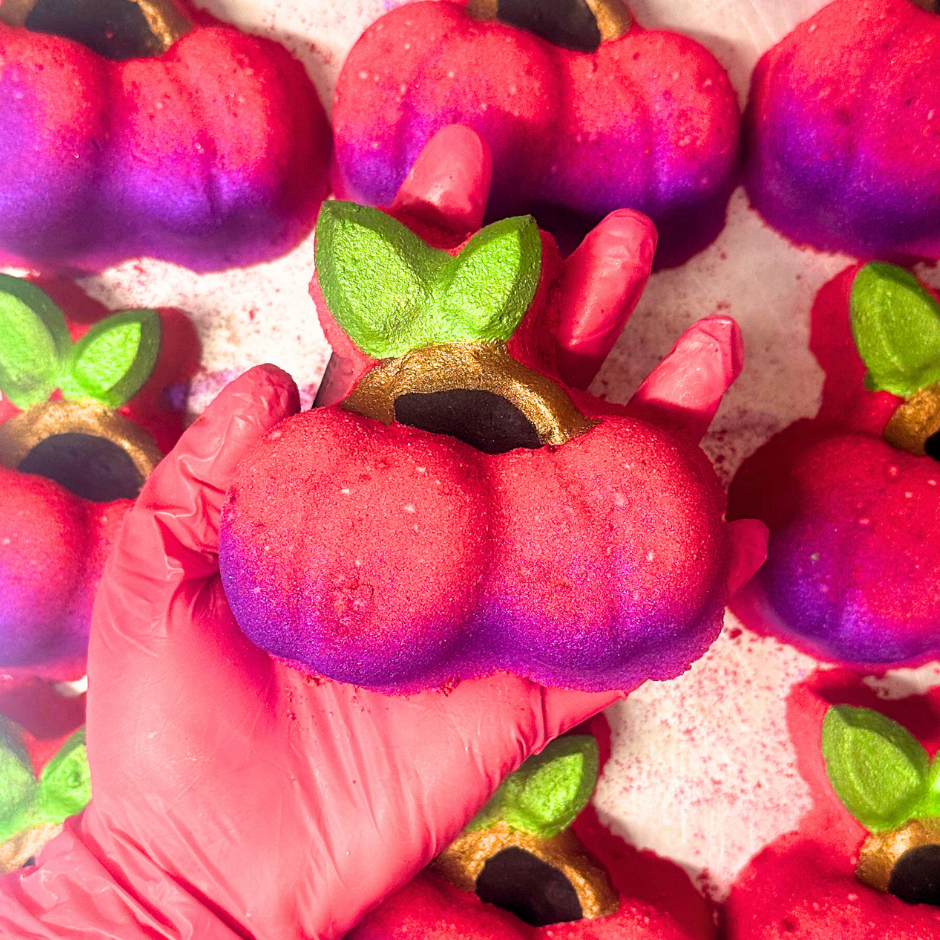 Cherry Bombshell Bath Bomb