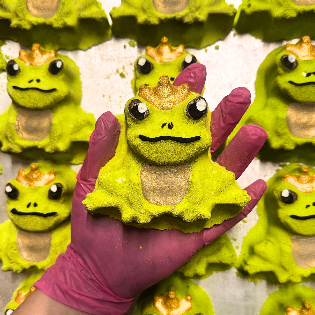 Harold The Frog Bath Bomb
