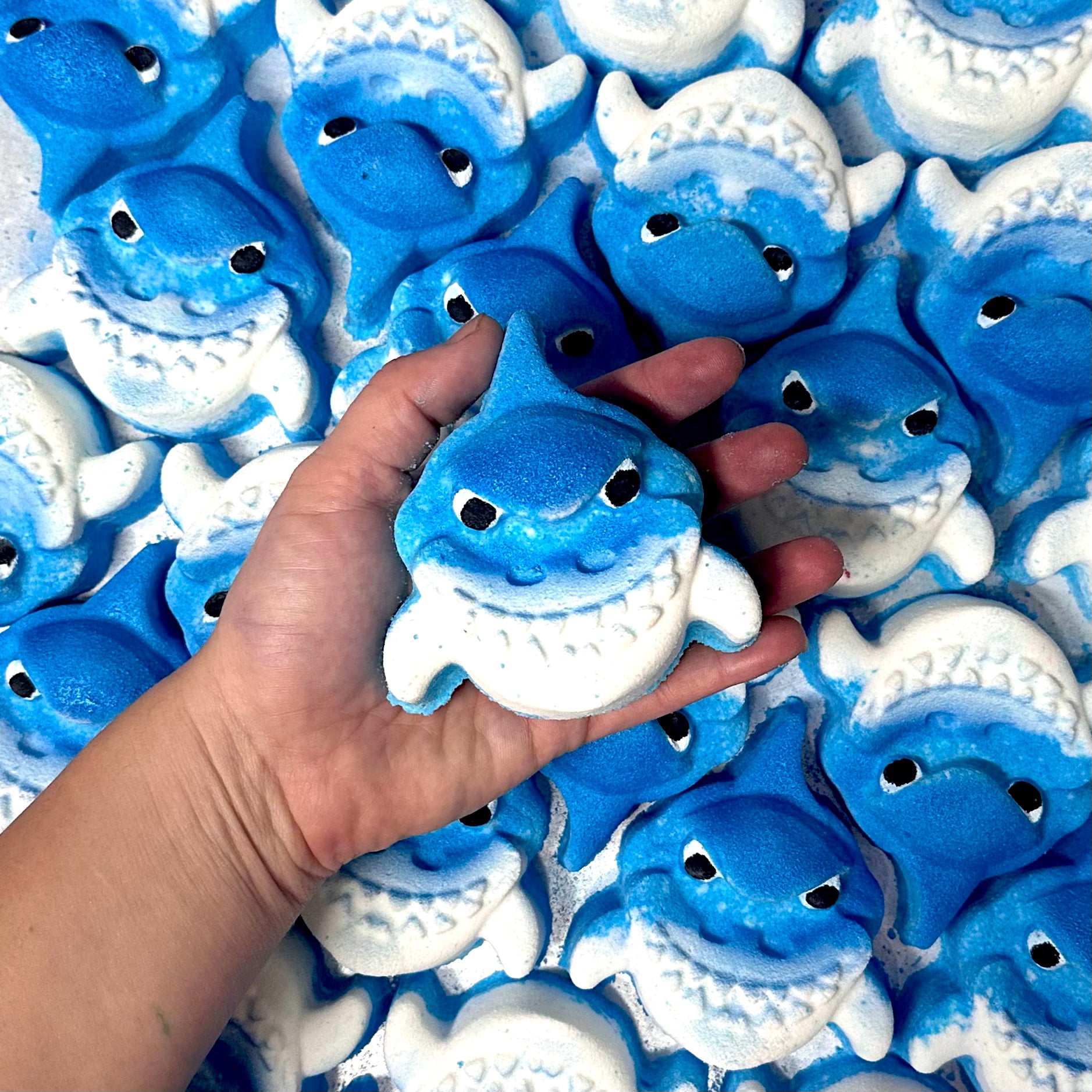 Bruce The Shark Bath Bomb 150g