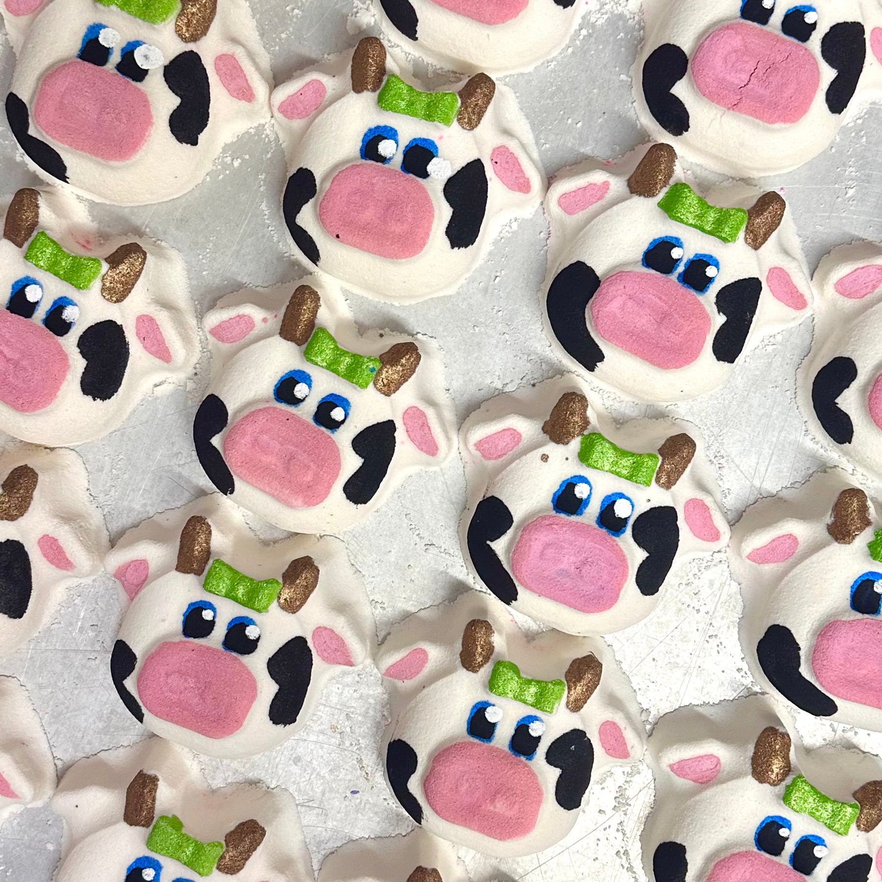 Molly The Cow Bath Bomb 170g