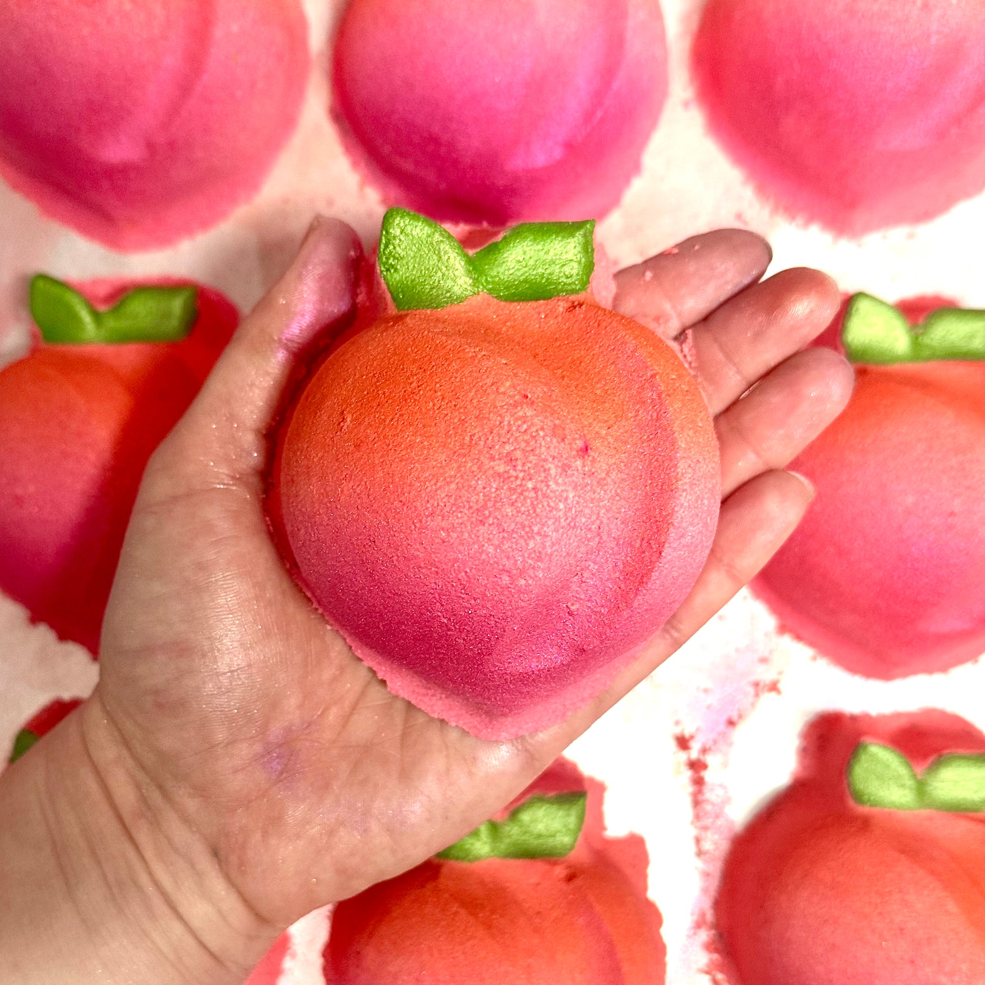 That’s Peachy Bath Bomb 200g