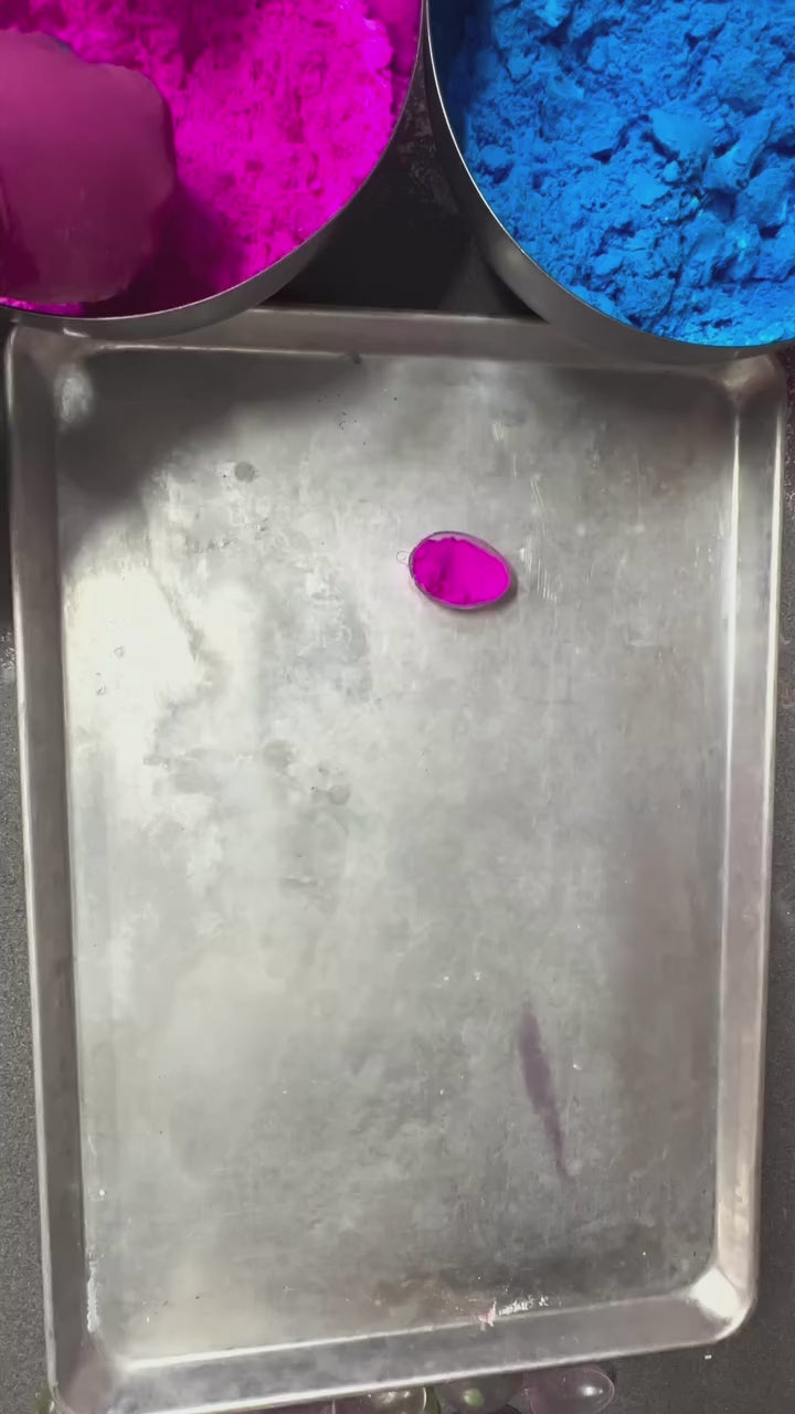 Bursting Bubblegum Egg Bath Bomb
