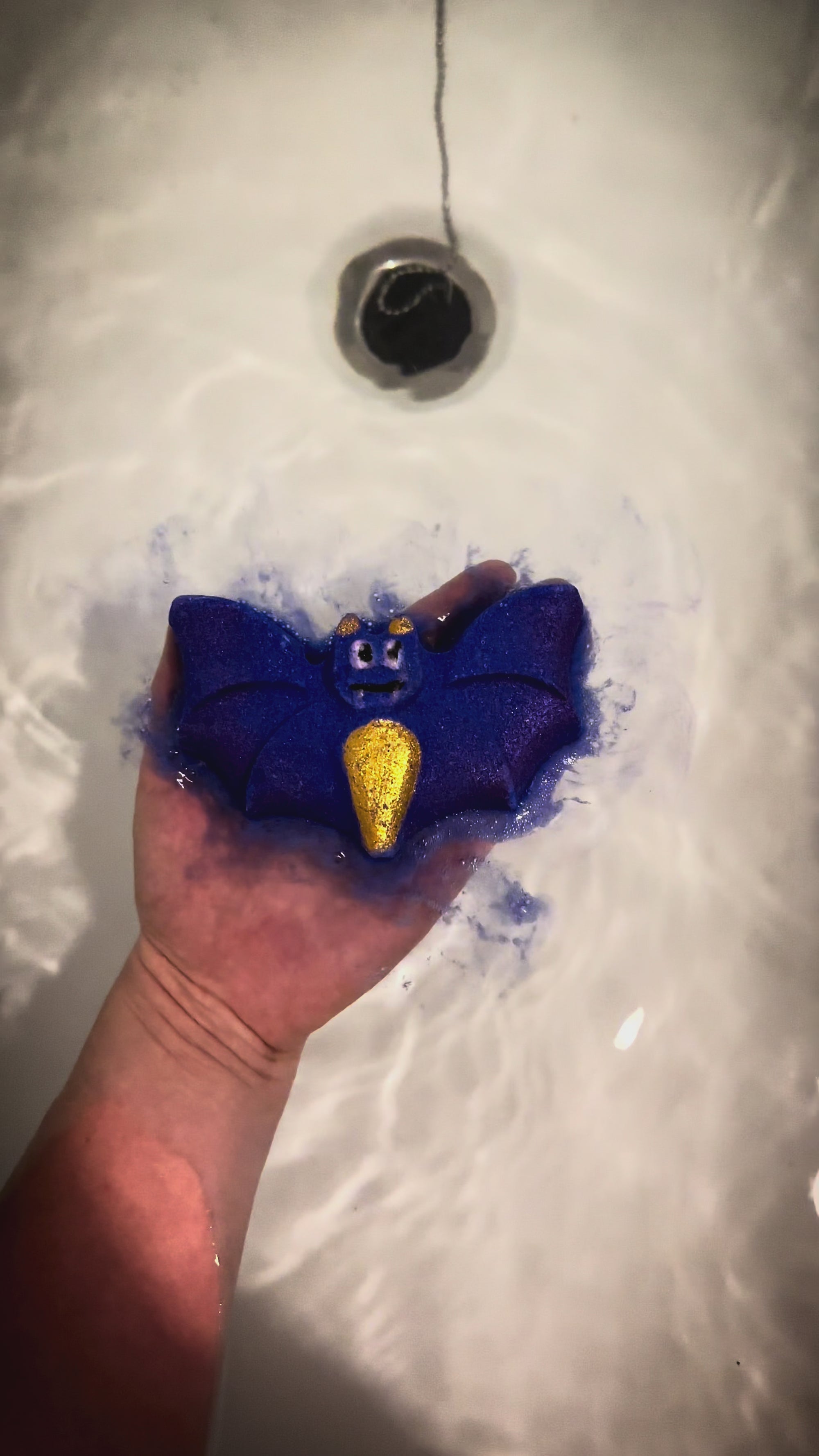 Betty The Bat Bath Bomb