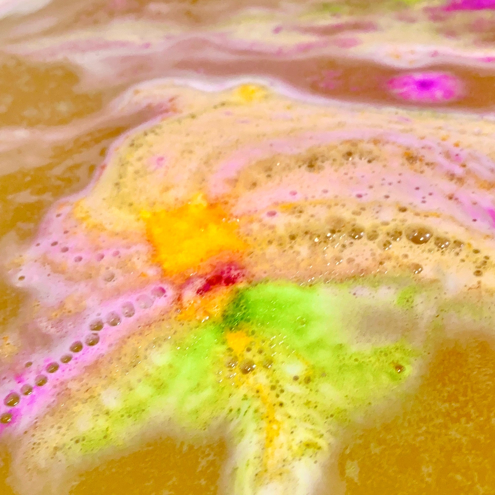 You're A - Peelin' Bath Bomb 190g - Pretty Suds UK